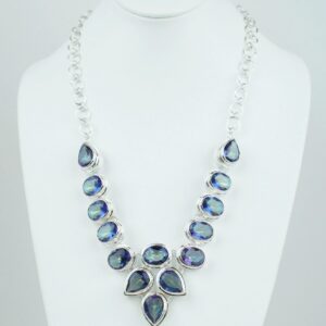 collar-plata Collaret de plata amb pedres blaves